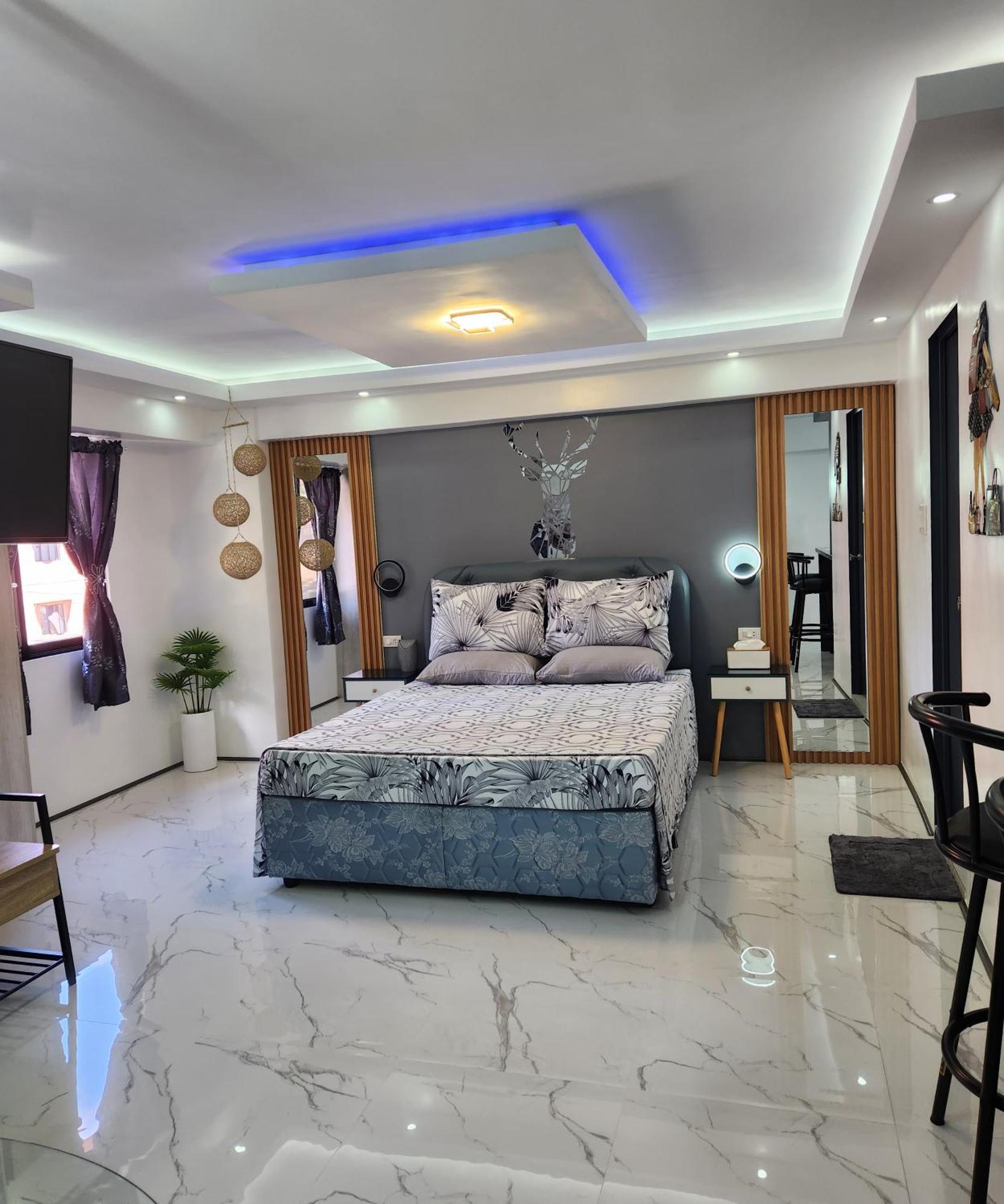 Condo Azur Suites B207 Near Airport, Netflix, Stylish, Cozy With Swimming Pool 막탄 외부 사진
