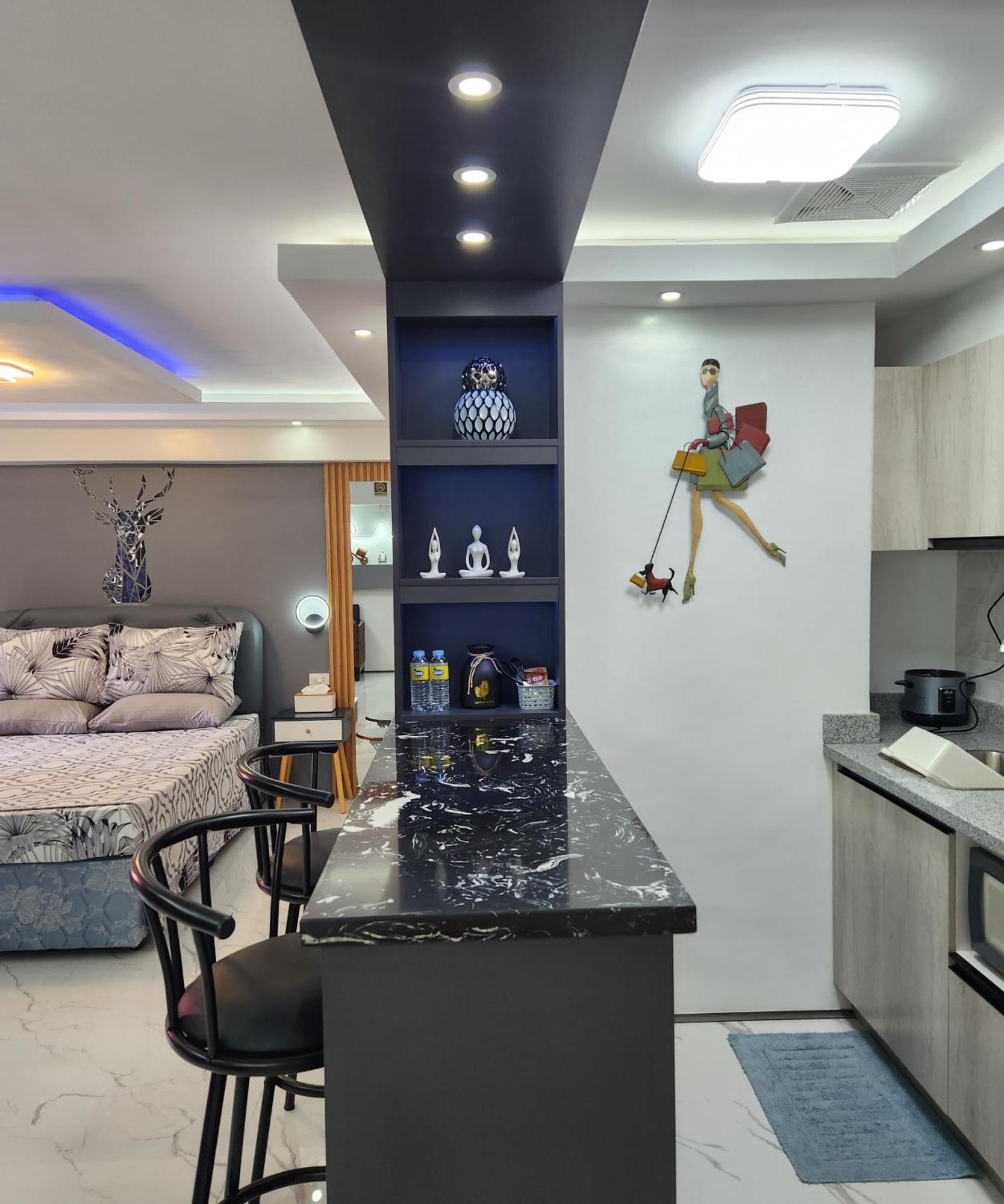 Condo Azur Suites B207 Near Airport, Netflix, Stylish, Cozy With Swimming Pool 막탄 외부 사진