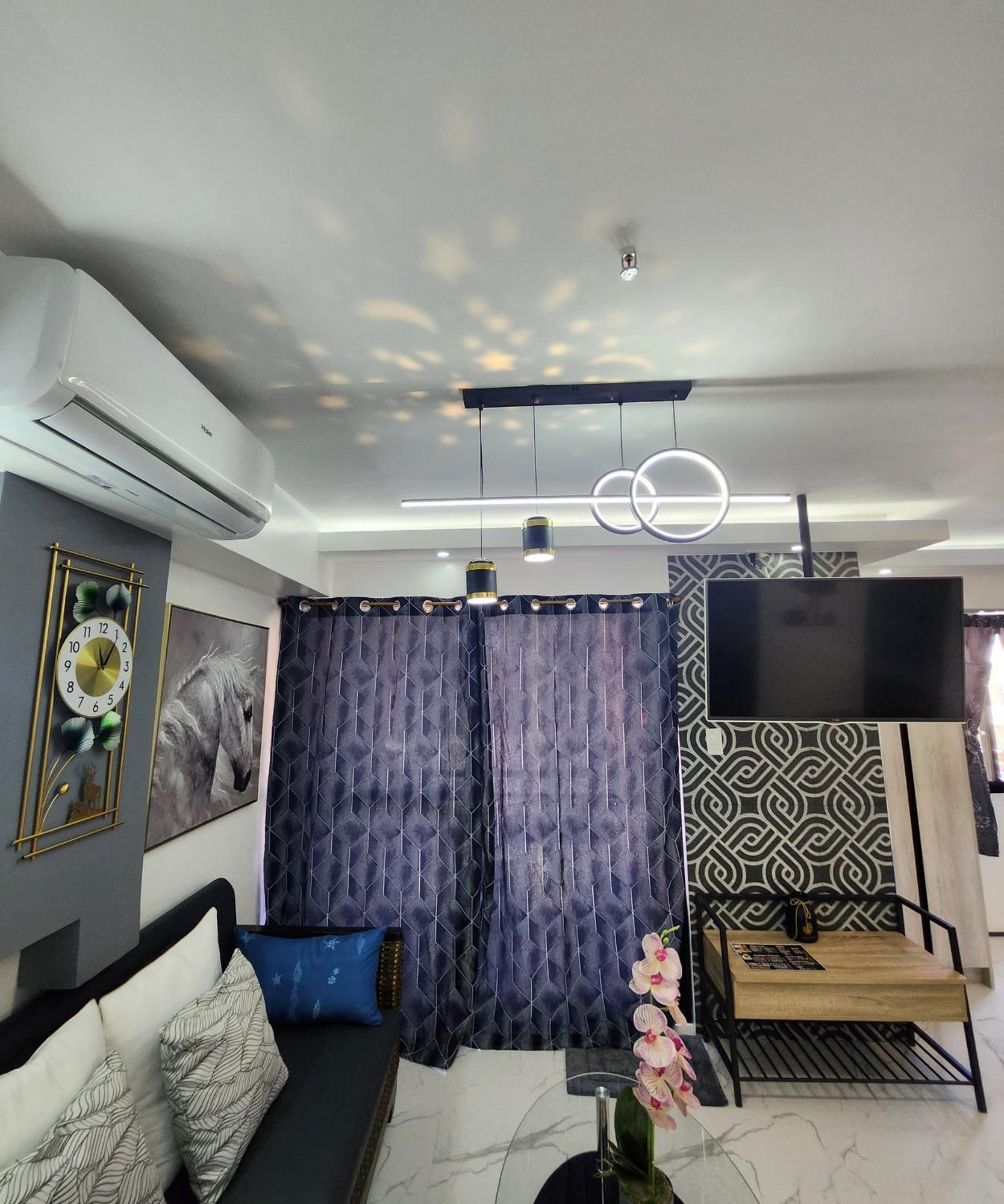 Condo Azur Suites B207 Near Airport, Netflix, Stylish, Cozy With Swimming Pool 막탄 외부 사진