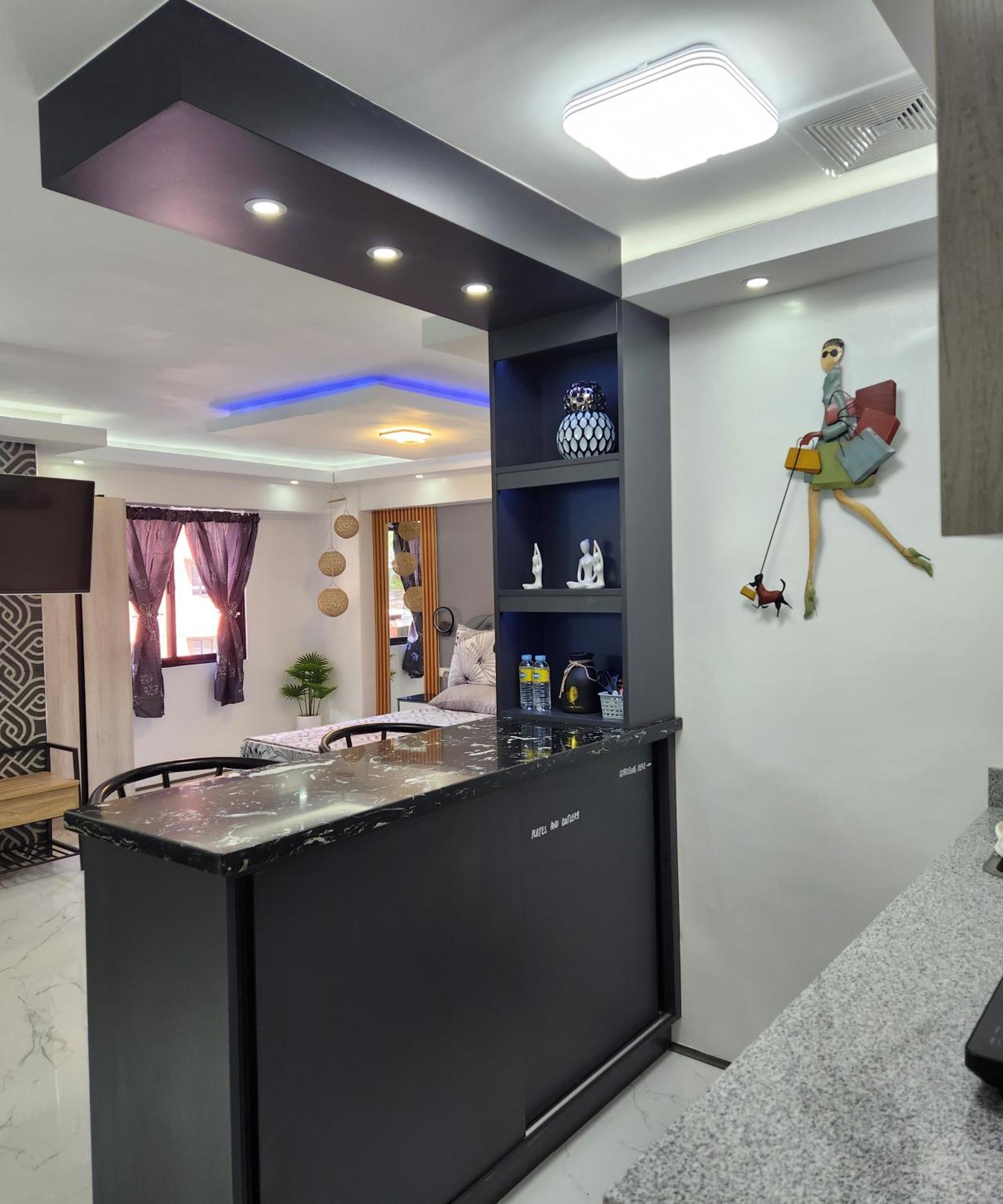 Condo Azur Suites B207 Near Airport, Netflix, Stylish, Cozy With Swimming Pool 막탄 외부 사진